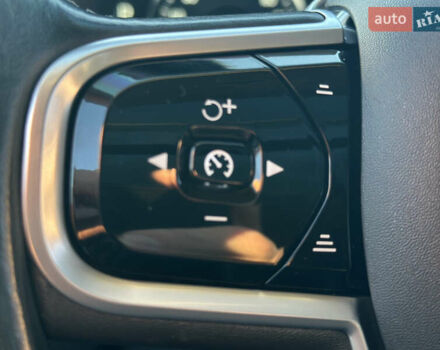 Черный Вольво ХС90, объемом двигателя 2 л и пробегом 261 тыс. км за 27000 $, фото 49 на Automoto.ua