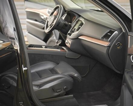 Черный Вольво ХС90, объемом двигателя 2 л и пробегом 34 тыс. км за 28000 $, фото 8 на Automoto.ua