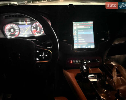 Черный Вольво ХС90, объемом двигателя 1.97 л и пробегом 186 тыс. км за 35000 $, фото 16 на Automoto.ua