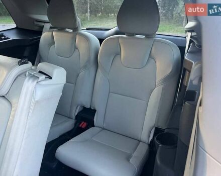 Черный Вольво ХС90, объемом двигателя 1.97 л и пробегом 112 тыс. км за 30000 $, фото 5 на Automoto.ua