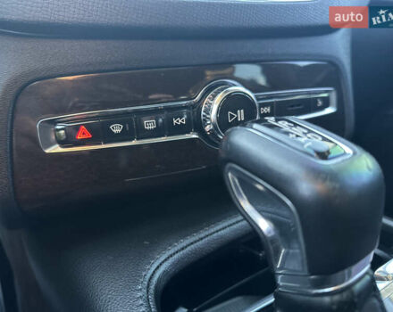 Черный Вольво ХС90, объемом двигателя 2 л и пробегом 261 тыс. км за 27000 $, фото 43 на Automoto.ua