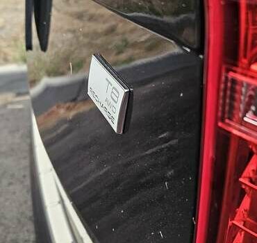 Чорний Вольво ХС90, об'ємом двигуна 2 л та пробігом 63 тис. км за 44000 $, фото 69 на Automoto.ua