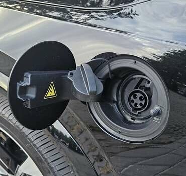 Чорний Вольво ХС90, об'ємом двигуна 2 л та пробігом 63 тис. км за 44000 $, фото 16 на Automoto.ua