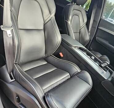 Чорний Вольво ХС90, об'ємом двигуна 2 л та пробігом 63 тис. км за 44000 $, фото 36 на Automoto.ua