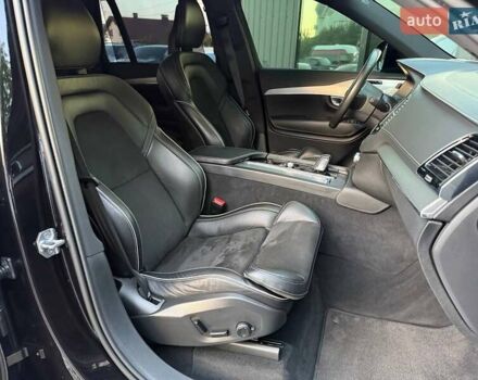 Вольво ХС90 2020 в Хмельницком на Automoto.ua Черный Вольво ХС90, объемом двигателя 1.97 л и пробегом 92 тыс. км за 53000 $, фото 33 на Automoto.ua