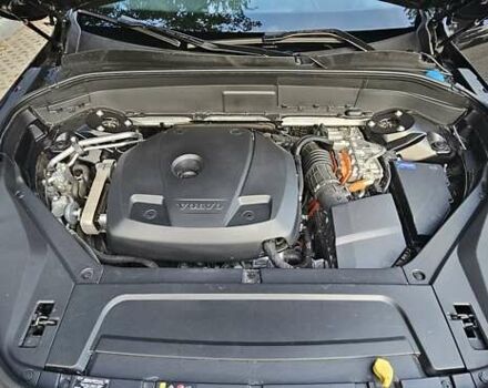 Чорний Вольво ХС90, об'ємом двигуна 2 л та пробігом 63 тис. км за 44000 $, фото 58 на Automoto.ua