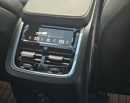 Чорний Вольво ХС90, об'ємом двигуна 2 л та пробігом 63 тис. км за 44000 $, фото 40 на Automoto.ua