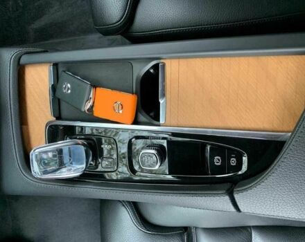 Чорний Вольво ХС90, об'ємом двигуна 2 л та пробігом 60 тис. км за 27000 $, фото 9 на Automoto.ua