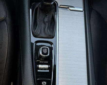 Черный Вольво ХС90, объемом двигателя 2 л и пробегом 161 тыс. км за 29500 $, фото 14 на Automoto.ua