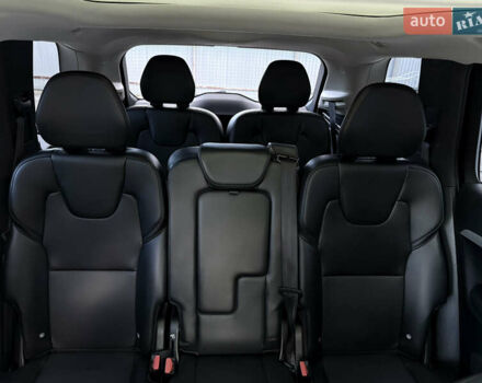 Черный Вольво ХС90, объемом двигателя 2 л и пробегом 161 тыс. км за 28800 $, фото 2 на Automoto.ua