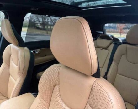 Черный Вольво ХС90, объемом двигателя 2 л и пробегом 65 тыс. км за 16000 $, фото 11 на Automoto.ua