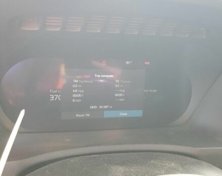 Чорний Вольво ХС90, об'ємом двигуна 2 л та пробігом 30 тис. км за 33985 $, фото 7 на Automoto.ua