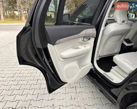 Чорний Вольво ХС90, об'ємом двигуна 1.97 л та пробігом 14 тис. км за 44000 $, фото 18 на Automoto.ua