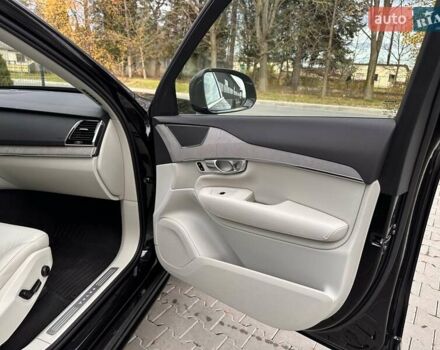 Чорний Вольво ХС90, об'ємом двигуна 1.97 л та пробігом 14 тис. км за 44000 $, фото 12 на Automoto.ua