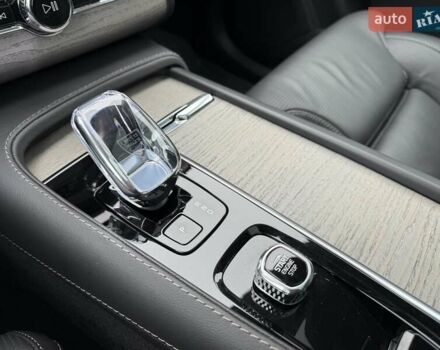 Черный Вольво ХС90, объемом двигателя 2 л и пробегом 15 тыс. км за 59900 $, фото 75 на Automoto.ua