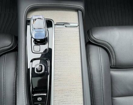 Черный Вольво ХС90, объемом двигателя 2 л и пробегом 15 тыс. км за 59900 $, фото 54 на Automoto.ua