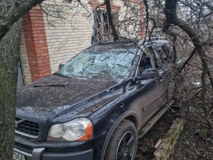 Черный Вольво ХС90, объемом двигателя 2 л и пробегом 400 тыс. км за 3000 $, фото 1 на Automoto.ua