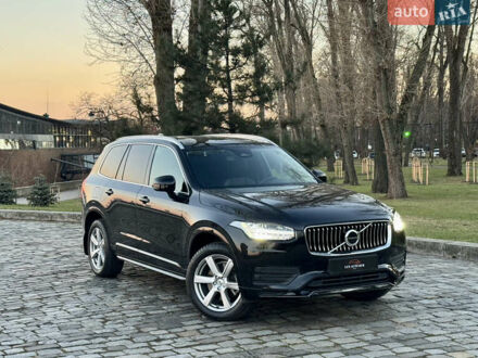 Чорний Вольво ХС90, об'ємом двигуна 1.97 л та пробігом 28 тис. км за 45555 $, фото 1 на Automoto.ua