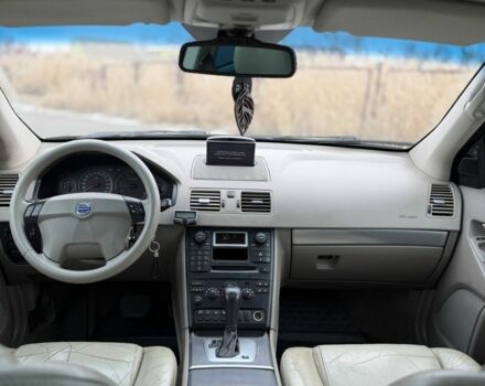 Коричневый Вольво ХС90, объемом двигателя 2.4 л и пробегом 380 тыс. км за 6100 $, фото 12 на Automoto.ua