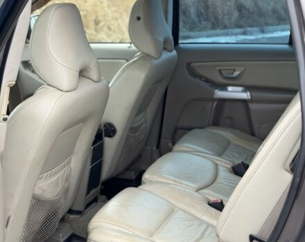 Коричневый Вольво ХС90, объемом двигателя 2.4 л и пробегом 380 тыс. км за 6100 $, фото 9 на Automoto.ua