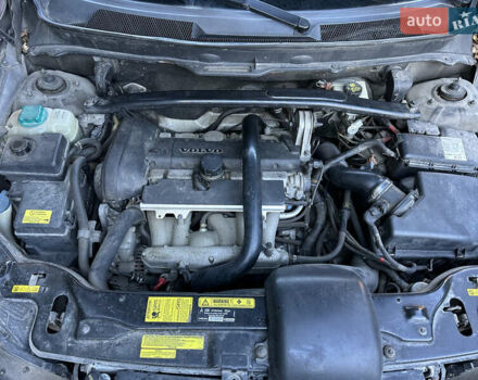 Коричневий Вольво ХС90, об'ємом двигуна 2.5 л та пробігом 244 тис. км за 9300 $, фото 8 на Automoto.ua