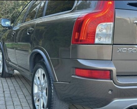 Коричневий Вольво ХС90, об'ємом двигуна 2.4 л та пробігом 178 тис. км за 4100 $, фото 4 на Automoto.ua