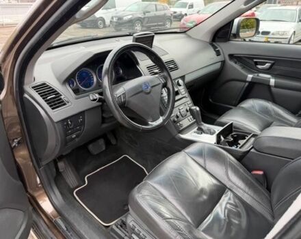 Коричневий Вольво ХС90, об'ємом двигуна 2.4 л та пробігом 175 тис. км за 3750 $, фото 6 на Automoto.ua
