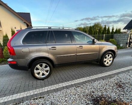 Коричневый Вольво ХС90, объемом двигателя 2.4 л и пробегом 167 тыс. км за 3850 $, фото 2 на Automoto.ua