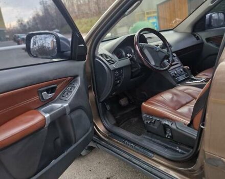 Коричневый Вольво ХС90, объемом двигателя 2.4 л и пробегом 420 тыс. км за 14000 $, фото 14 на Automoto.ua