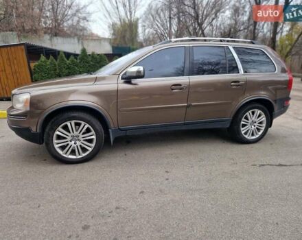 Коричневый Вольво ХС90, объемом двигателя 2.4 л и пробегом 420 тыс. км за 14000 $, фото 3 на Automoto.ua