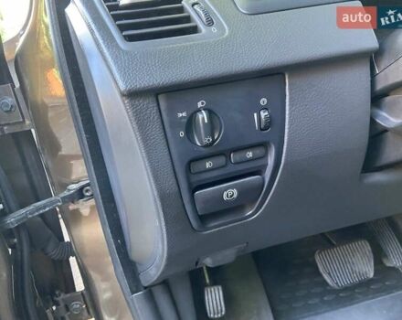 Коричневий Вольво ХС90, об'ємом двигуна 2.4 л та пробігом 311 тис. км за 15500 $, фото 17 на Automoto.ua