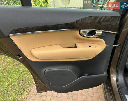 Коричневий Вольво ХС90, об'ємом двигуна 2 л та пробігом 181 тис. км за 29450 $, фото 109 на Automoto.ua