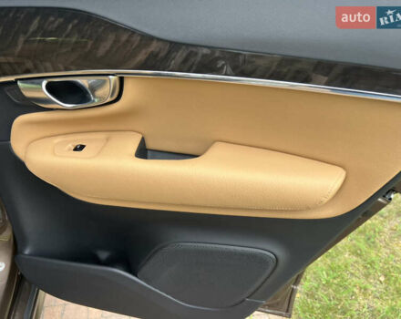 Коричневий Вольво ХС90, об'ємом двигуна 2 л та пробігом 181 тис. км за 29450 $, фото 124 на Automoto.ua