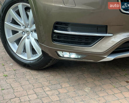 Коричневий Вольво ХС90, об'ємом двигуна 2 л та пробігом 181 тис. км за 29450 $, фото 12 на Automoto.ua