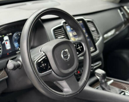 Коричневый Вольво ХС90, объемом двигателя 2 л и пробегом 53 тыс. км за 37000 $, фото 9 на Automoto.ua