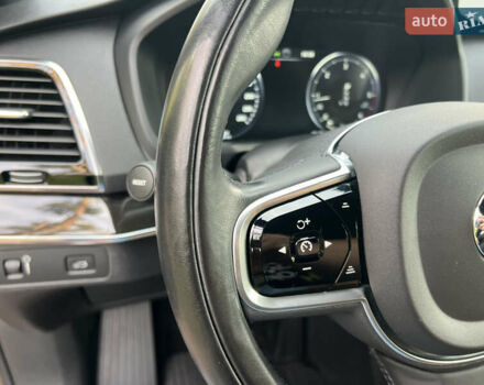 Коричневий Вольво ХС90, об'ємом двигуна 2 л та пробігом 181 тис. км за 29450 $, фото 95 на Automoto.ua