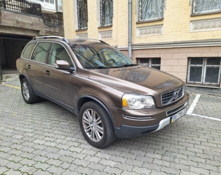 Коричневый Вольво ХС90, объемом двигателя 2.4 л и пробегом 207 тыс. км за 17500 $, фото 1 на Automoto.ua
