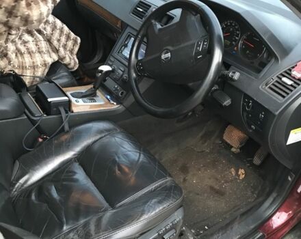Вольво ХС90 2004 в Славянске на Automoto.ua Красный Вольво ХС90, объемом двигателя 2.4 л и пробегом 300 тыс. км за 3300 $, фото 7 на Automoto.ua