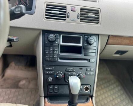 Красный Вольво ХС90, объемом двигателя 0 л и пробегом 444 тыс. км за 5300 $, фото 5 на Automoto.ua