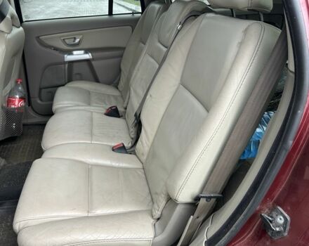 Вольво ХС90 2006 в Белой Церкве на Automoto.ua Красный Вольво ХС90, объемом двигателя 2.4 л и пробегом 250 тыс. км за 3750 $, фото 9 на Automoto.ua