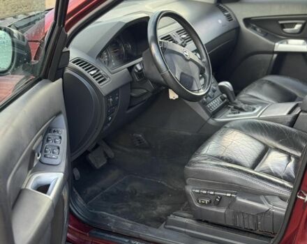 Красный Вольво ХС90, объемом двигателя 2.4 л и пробегом 422 тыс. км за 6500 $, фото 6 на Automoto.ua