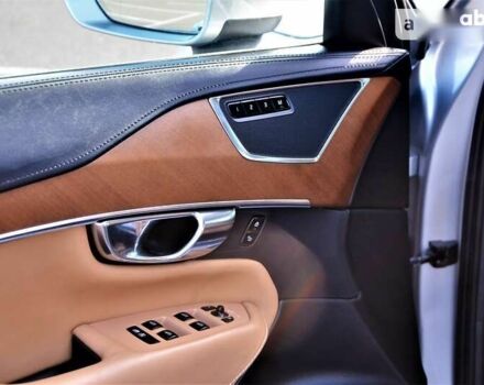 Вольво ХС90, об'ємом двигуна 2 л та пробігом 55 тис. км за 33999 $, фото 21 на Automoto.ua