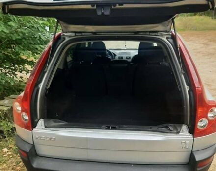 Вольво ХС90, объемом двигателя 2.4 л и пробегом 310 тыс. км за 5100 $, фото 4 на Automoto.ua