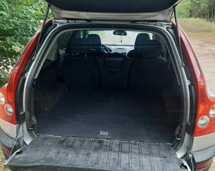 Вольво ХС90, объемом двигателя 2.4 л и пробегом 310 тыс. км за 5100 $, фото 5 на Automoto.ua