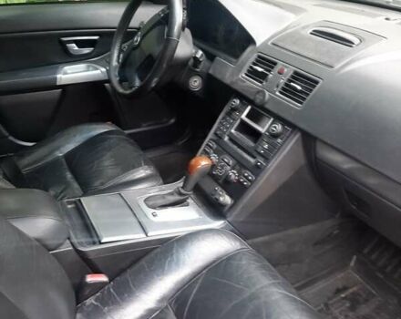 Вольво ХС90, объемом двигателя 2.4 л и пробегом 310 тыс. км за 5100 $, фото 2 на Automoto.ua