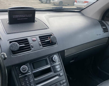 Вольво ХС90, объемом двигателя 2.4 л и пробегом 250 тыс. км за 9600 $, фото 3 на Automoto.ua