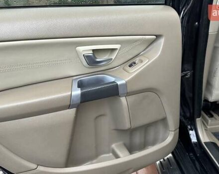 Вольво ХС90, объемом двигателя 2.4 л и пробегом 240 тыс. км за 17250 $, фото 24 на Automoto.ua