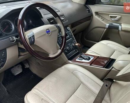 Вольво ХС90, объемом двигателя 2.4 л и пробегом 240 тыс. км за 17250 $, фото 23 на Automoto.ua