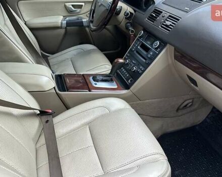 Вольво ХС90, объемом двигателя 2.4 л и пробегом 240 тыс. км за 17250 $, фото 15 на Automoto.ua