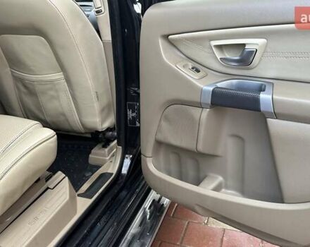 Вольво ХС90, объемом двигателя 2.4 л и пробегом 240 тыс. км за 17250 $, фото 16 на Automoto.ua